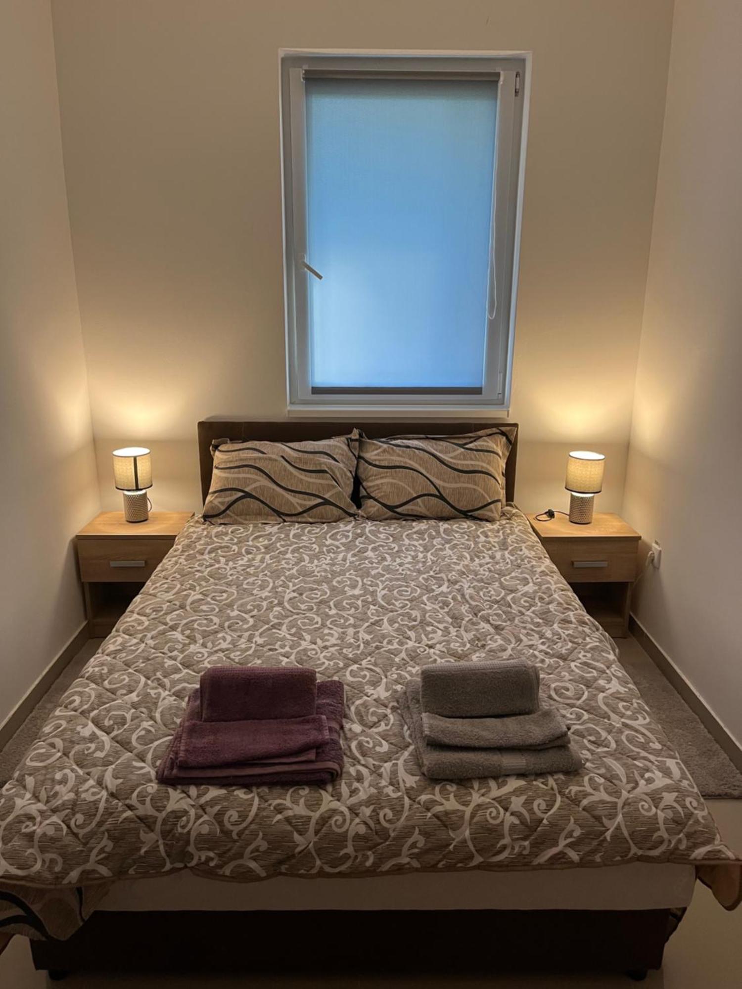 Apartman Miletic Ostrovo Kültér fotó
